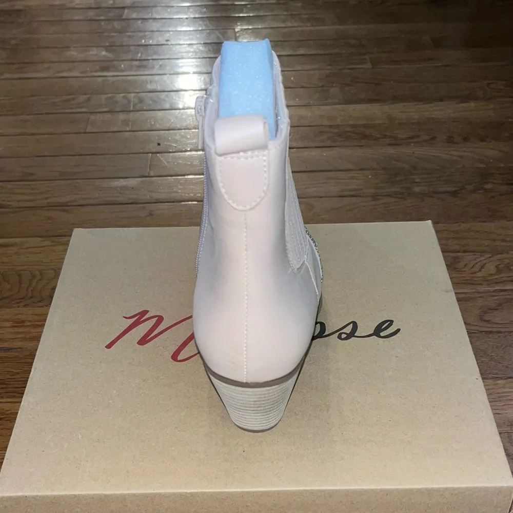 Matisse Pink Ankle Boots with Silver Accents - Picture 9 of 12